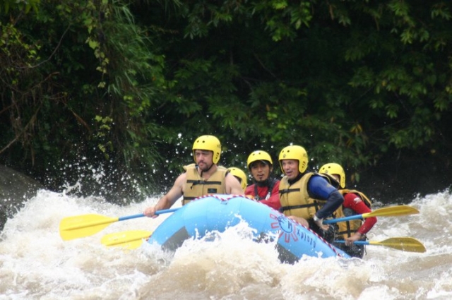 Xpolorando rafting.jpg